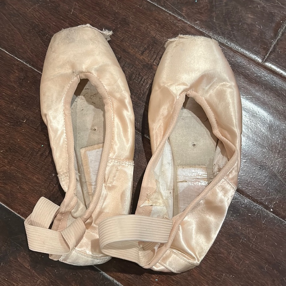 Dead point shoes for painting/ diy #ballet #pointshoes